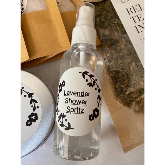 Organic Lavender Spa Gift Set, Relaxation Box for Her, Lavender Bath & Body Gift - Picture 9 of 10